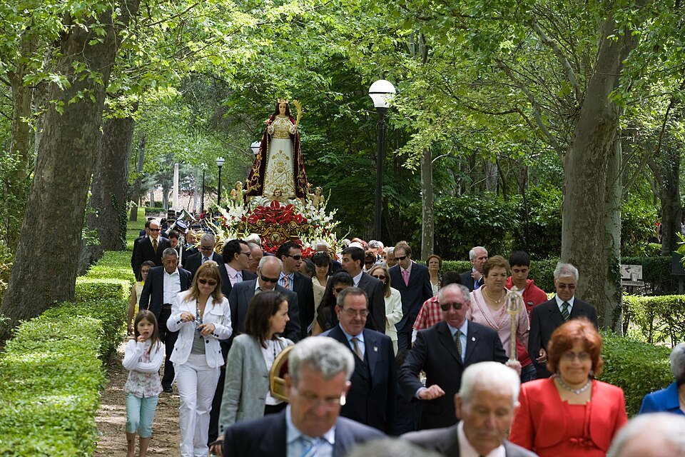 Procesión de Santa Quiteria por La Chopera (Huete)