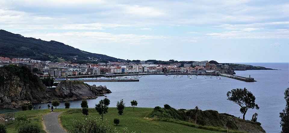 Panorámica de Castro Urdiales (Cantabria)