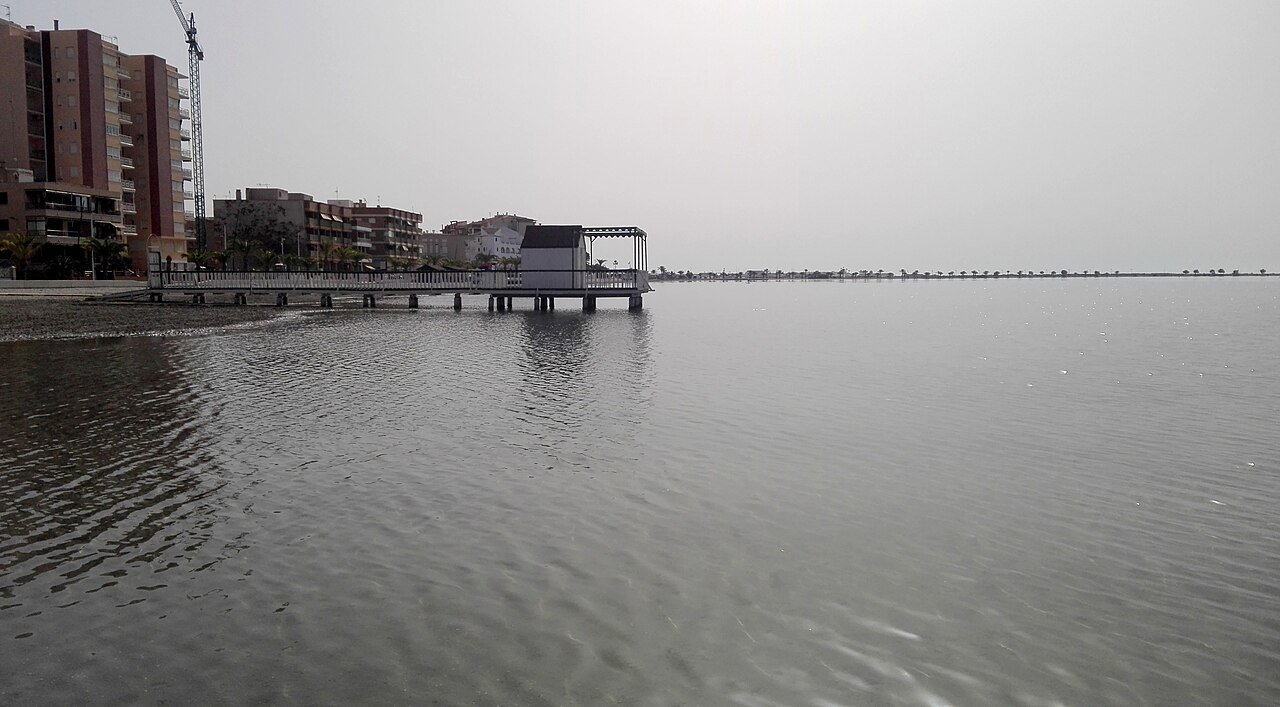 Mar Menor desde la playa de Villananitos en Lo Pagán, San Pedro del Pinatar