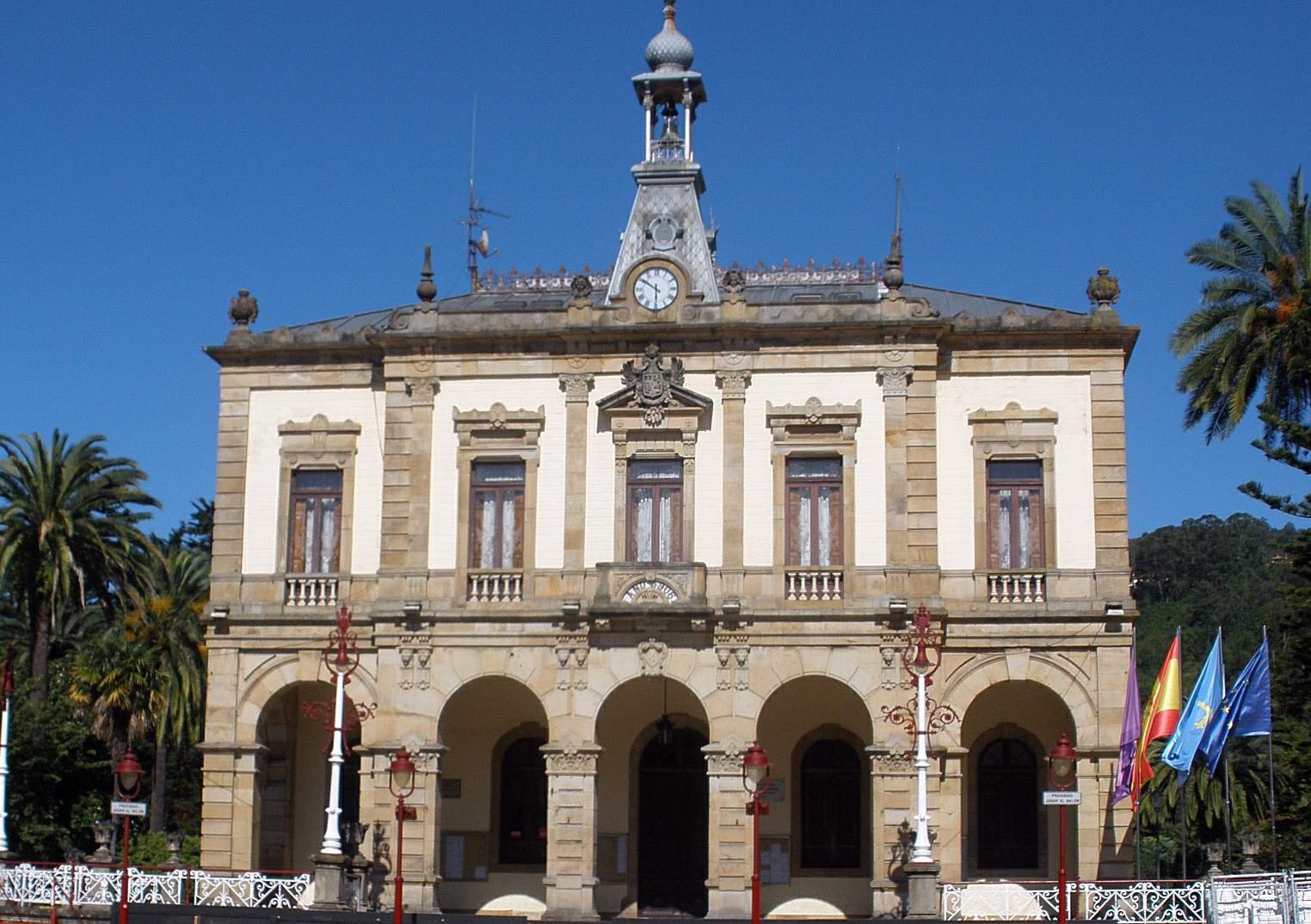 Ayuntamiento de Villaviciosa, localidad del Festival de la Manzana