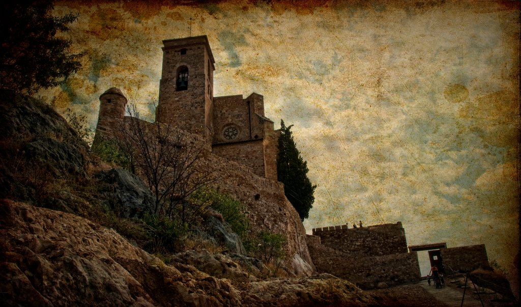 Castillo de Benabarre, Huesca, localidad de la fiesta del Ball dels Salvatges
