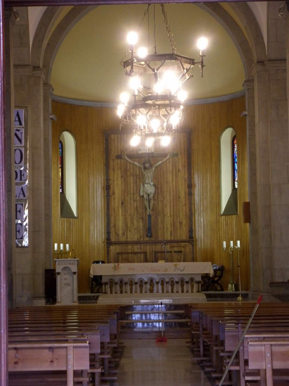 Iglesia de San Martín de Tours en Sotrondio, Asturias