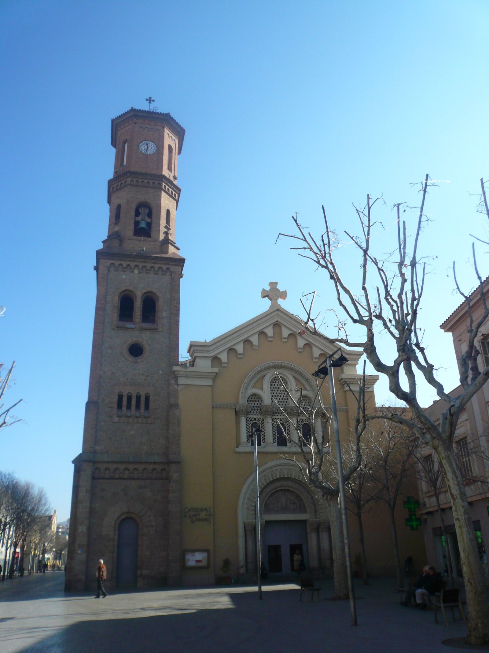 Catedral de Sant Feliu de Llobregat dedicada a Sant Llorenç, fotografía de 2012