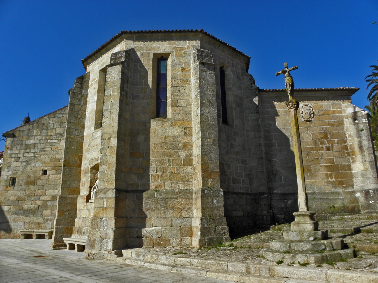 Iglesia de Santiago de A Pobra do Caramiñal, lugar de las fiestas del Nazareno