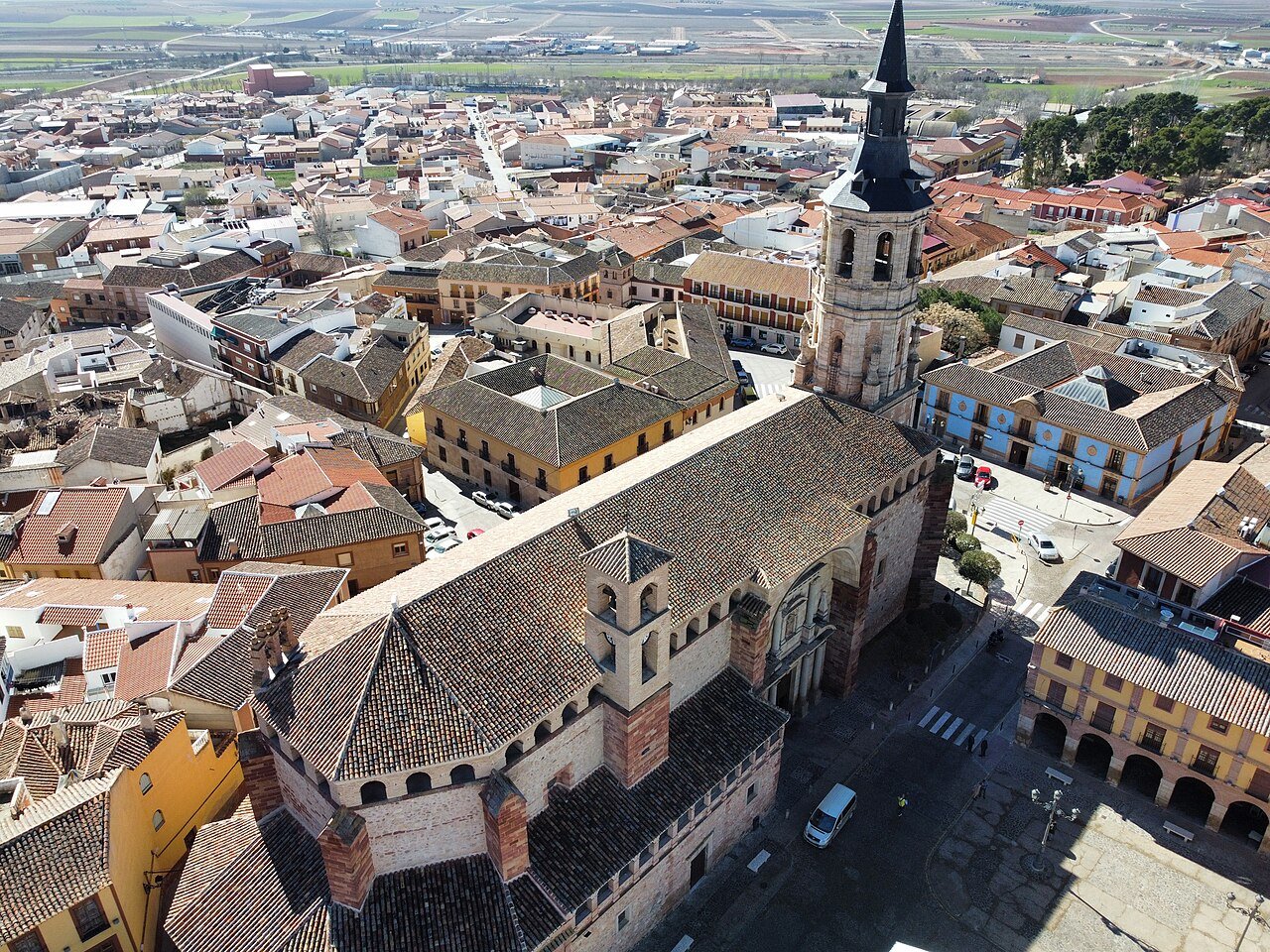 Iglesia de Santa Catalina de La Solana durante trabajos de rehabilitación en 2022