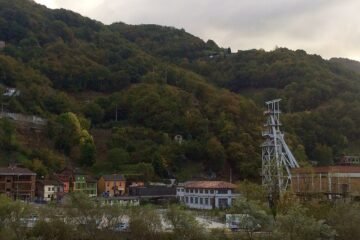 Fiesta de los Humanitarios 1 Instalaciones históricas del Pozo San Antonio en Moreda de Aller, Asturias