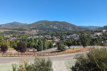 Magosto de Páramo del Sil 1 Panorámica del pueblo de Páramo del Sil, León