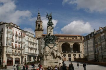 Plaza de la Virgen Blanca en Vitoria-Gasteiz