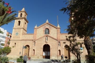 Fachada de la iglesia de la Inmaculada Concepción en Torrevieja