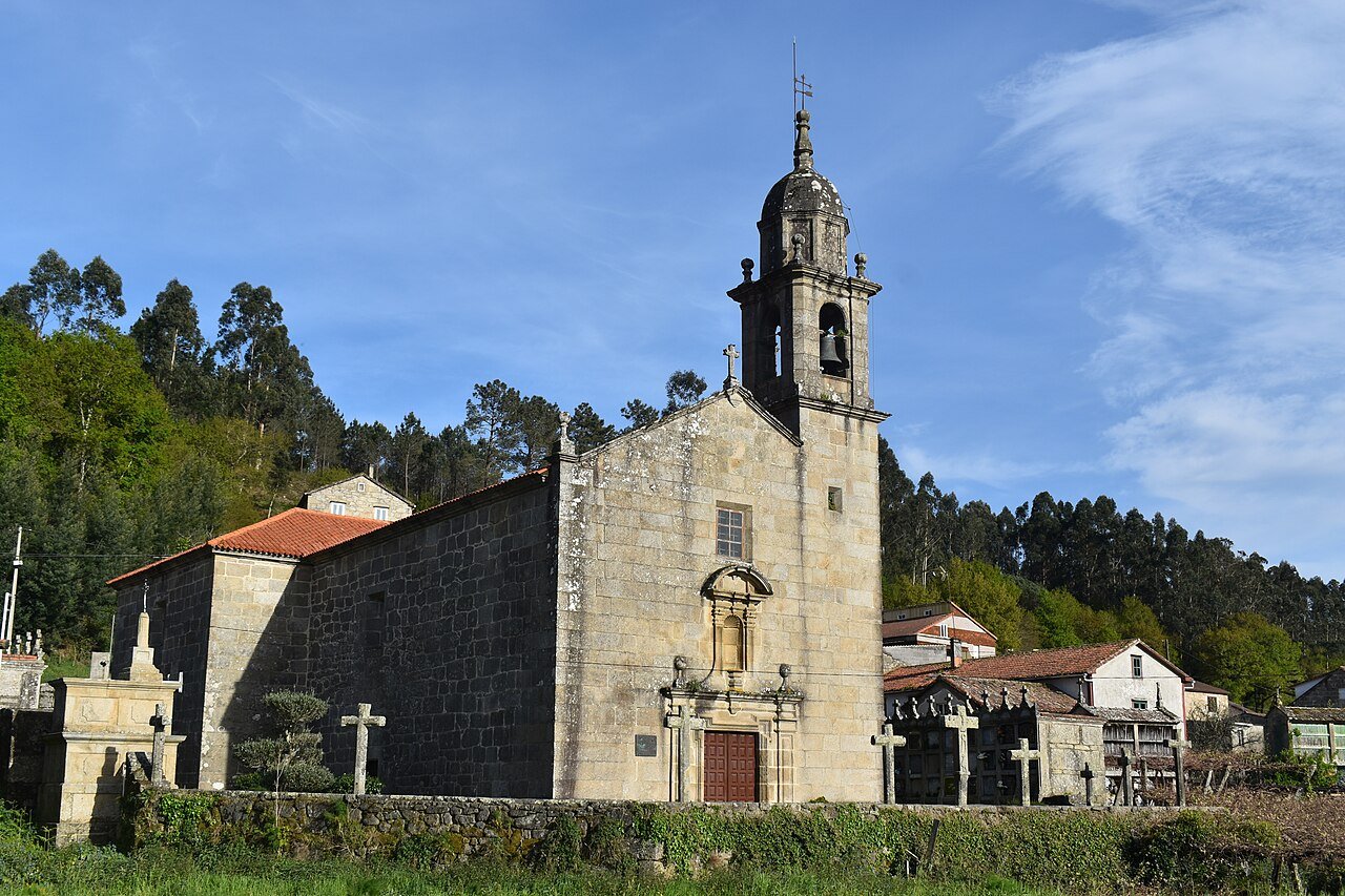 Iglesia de San Miguel de Valga en Pontevedra